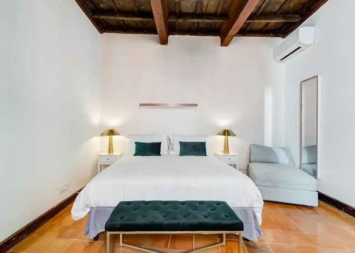 Bed & Breakfast Paradise 4*